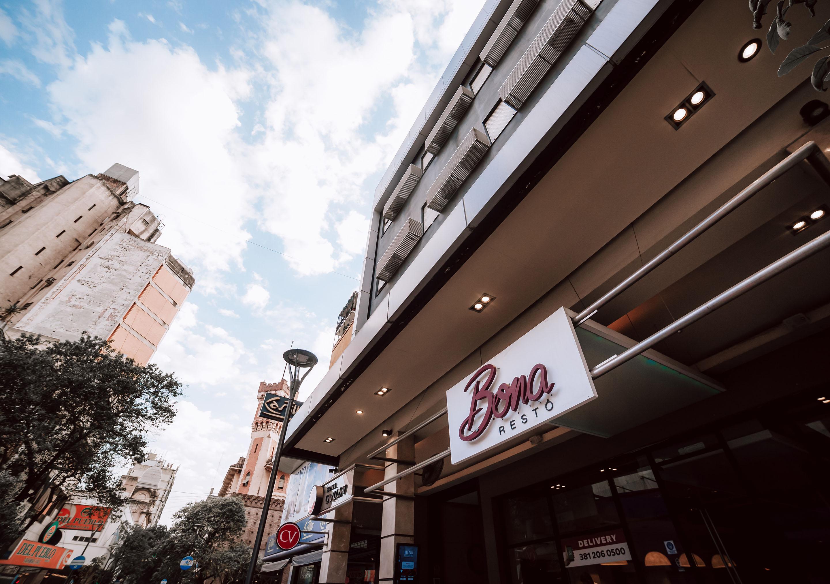 Hotel Carlos V San Miguel de Tucuman Bagian luar foto